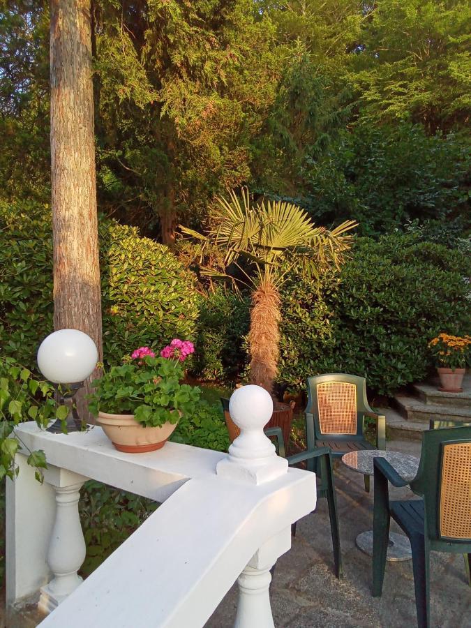 Pension Baron Schoeneck Karlsbad Exteriör bild