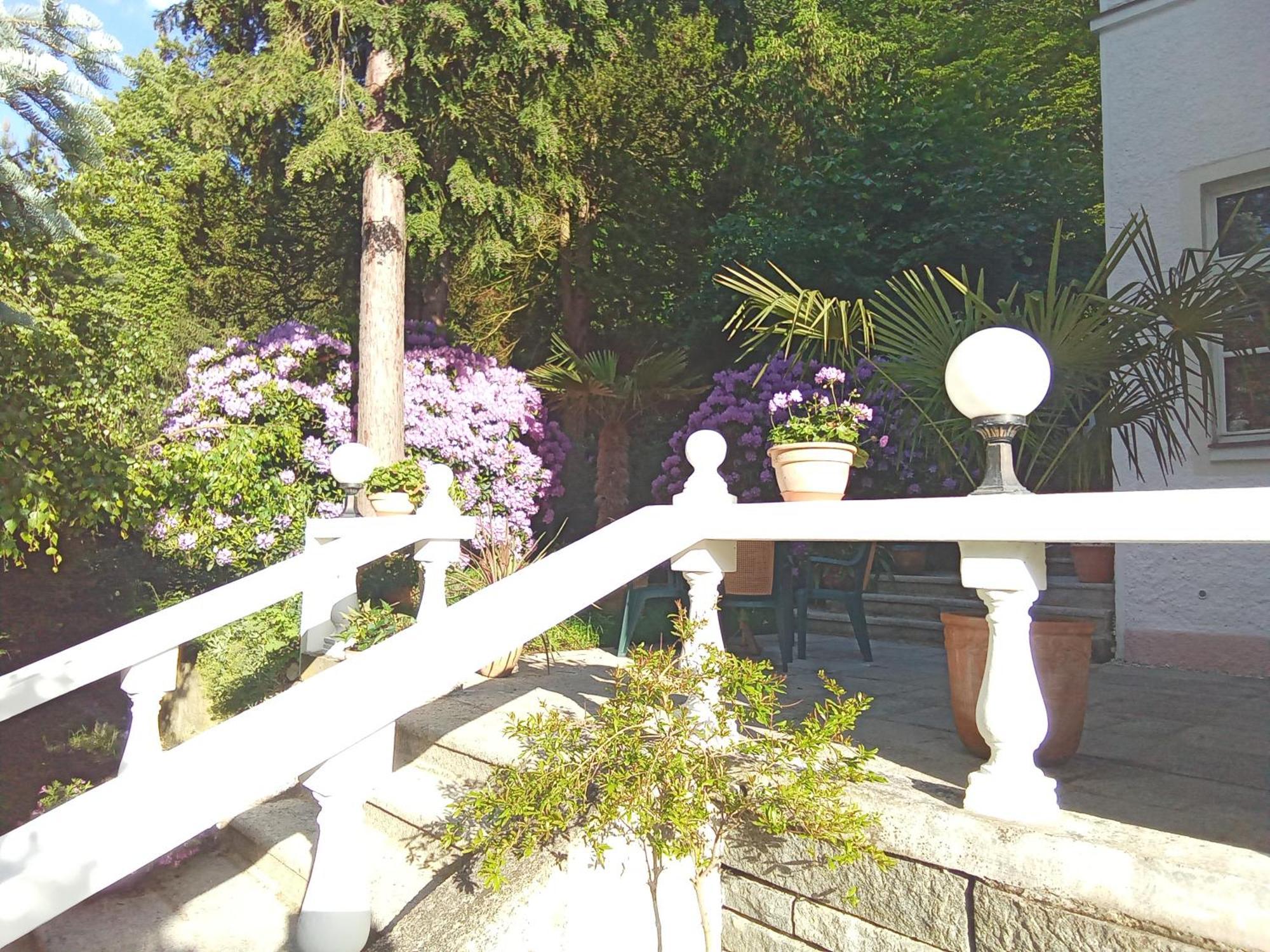Pension Baron Schoeneck Karlsbad Exteriör bild